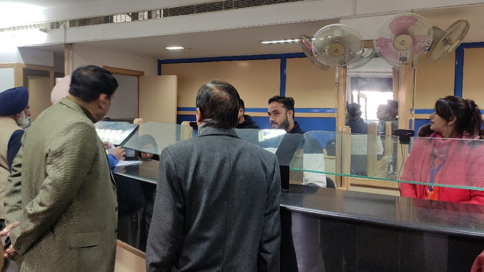 Chandigarh Estate Officer cum DC Yashpal Garg visited all branches