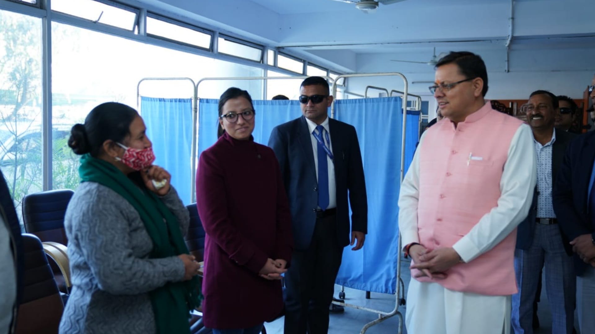 Uttarakhand Corona Update booster dose Campaign started CM Dhami arrived to inspect camp read more Update in h