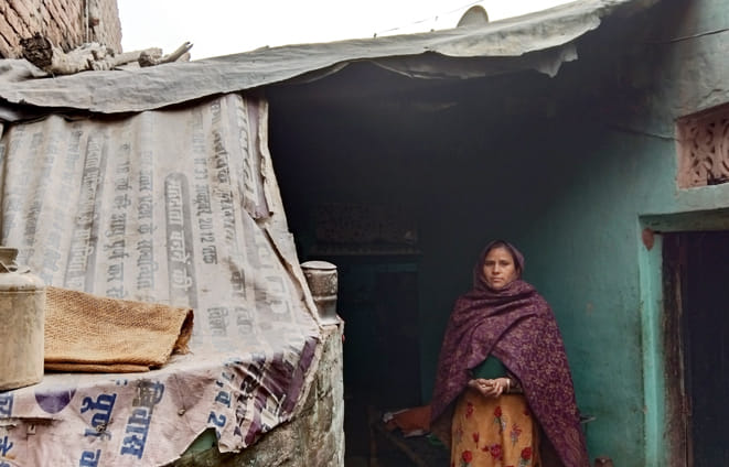 Families living in tarpaulin, what other proof of poverty should the government give