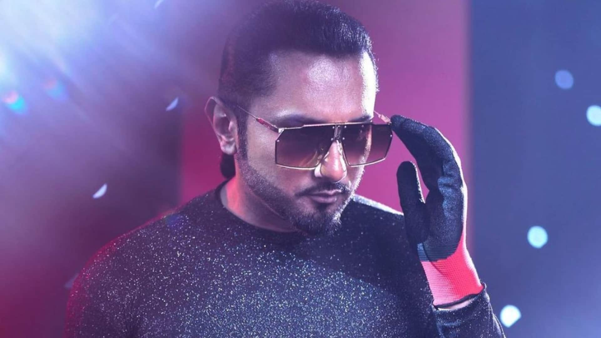 Honey Singh praised Urfi Javed singer says girls of our country should learn from uorfi javed