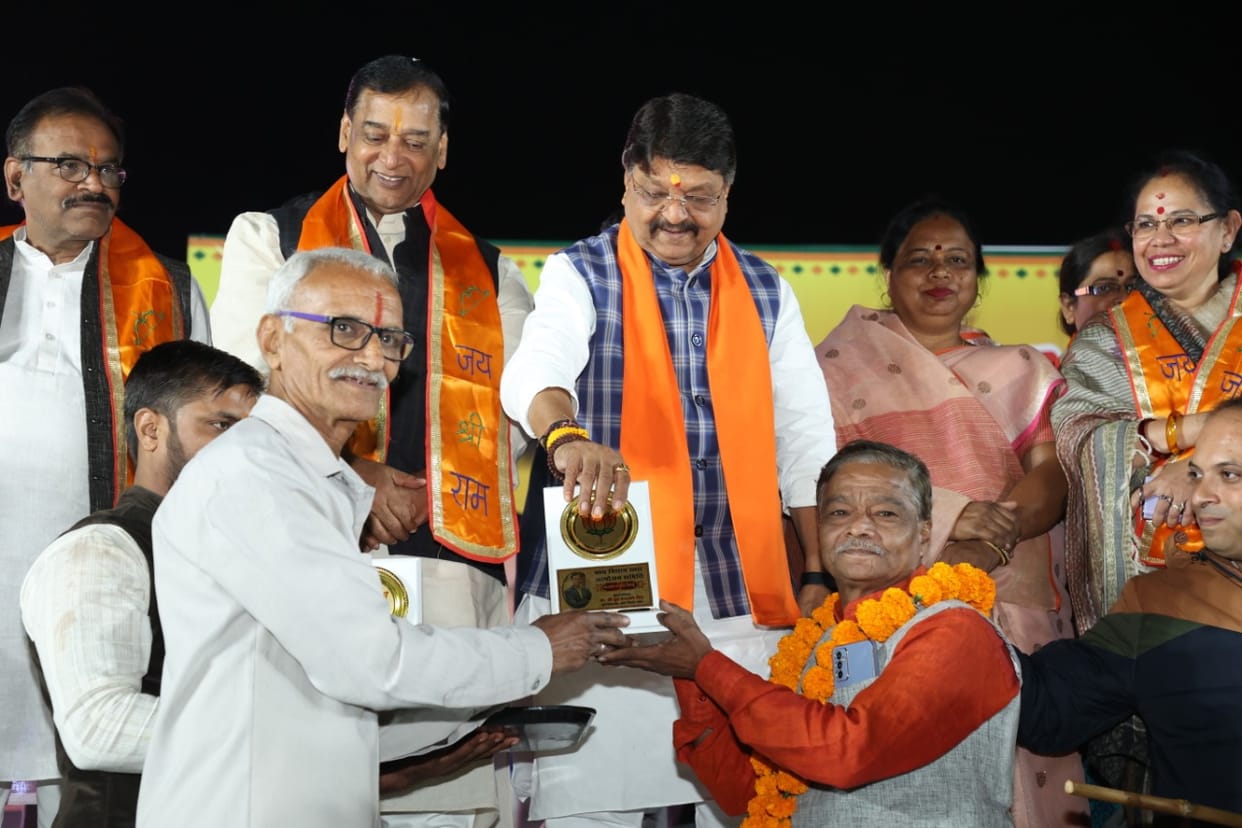 Bhopal News: Respect for 300 tableau committees, Kailash Vijayvargiya said - such programs are necessary to or