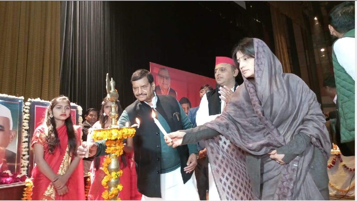 Akhilesh Yadav said  Gujarat model failed in front of Mainpuri, will bid farewell to BJP in 2024