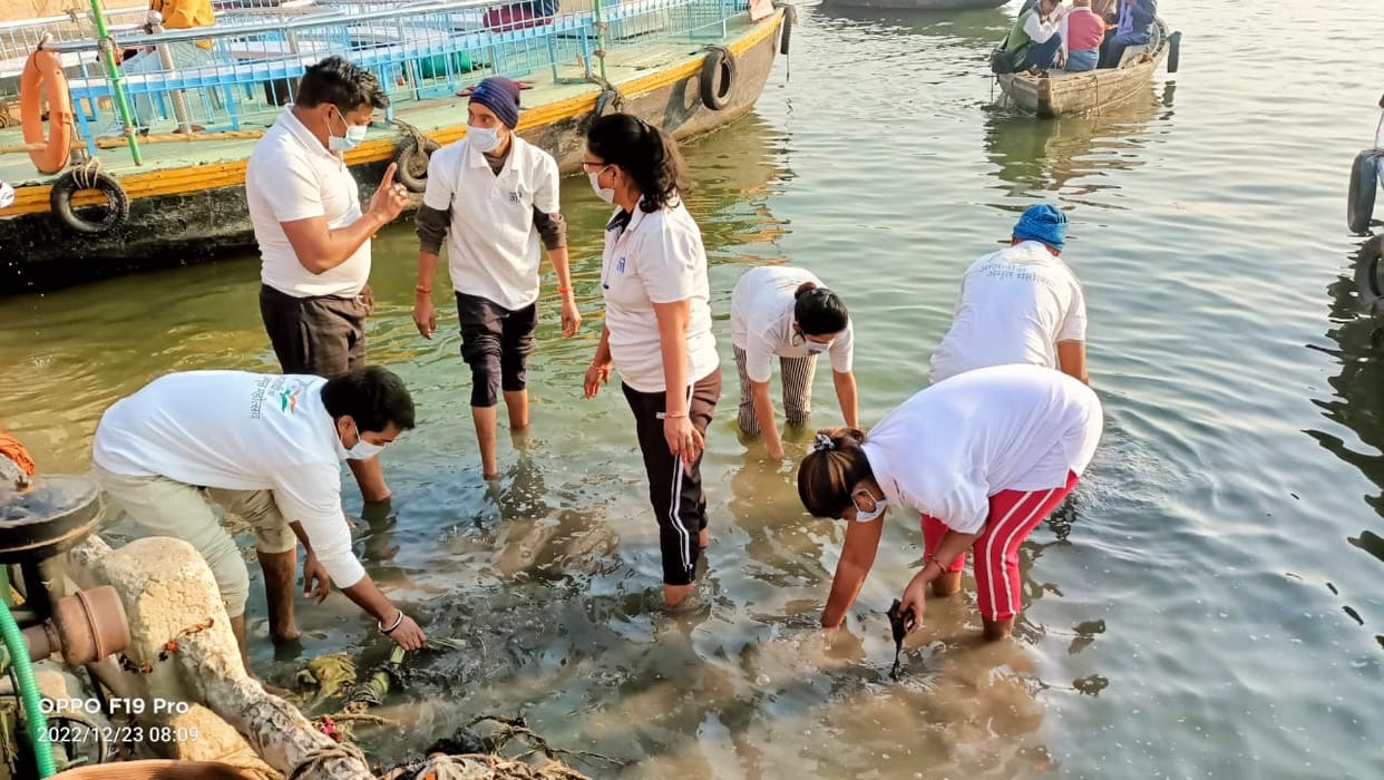 Namami Gange followed the rules of Kovid and raised the awareness of cleanliness in varanasi
