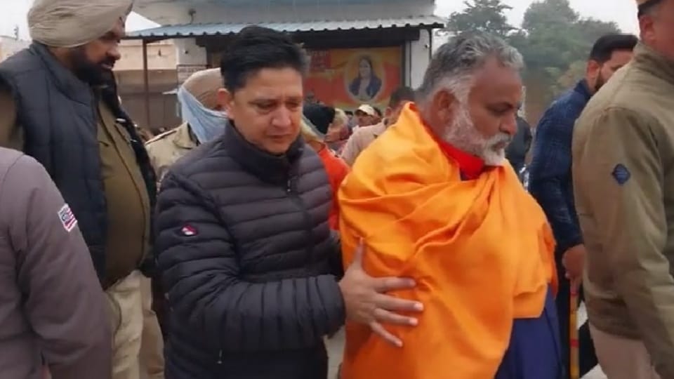Hindu leader Subhash Goria taken into custody by Jalandhar Police