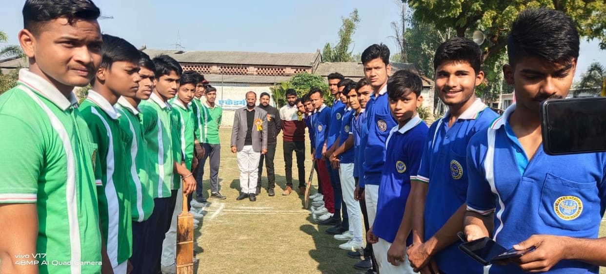 Vindhya House and Nilgiri House won