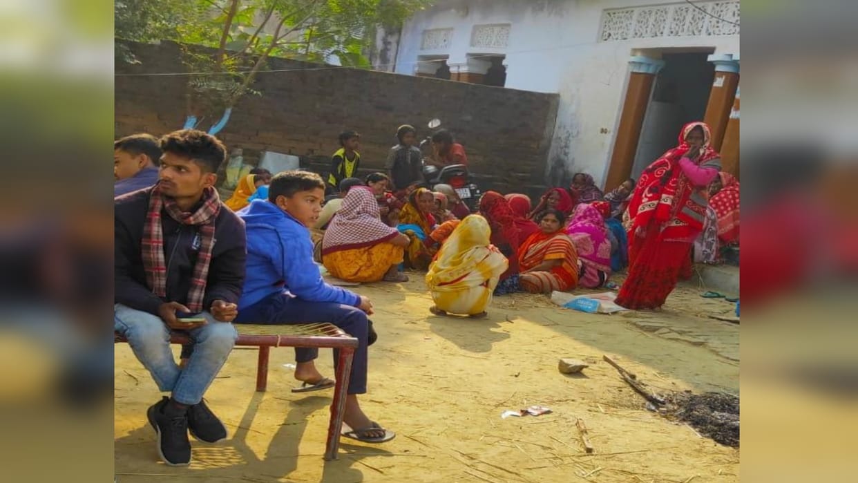 Fight in mutual dispute injured died during treatment in deoria