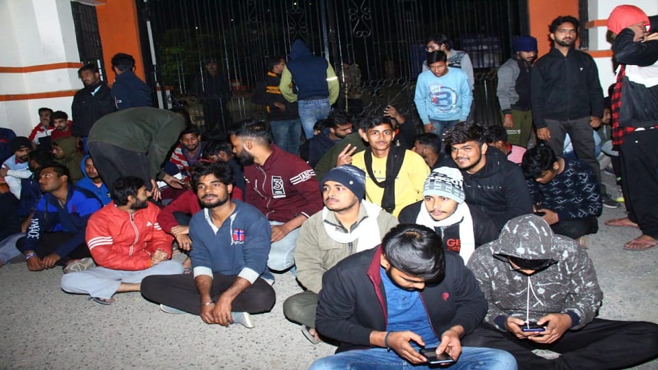 Bundelkhand University news Conspiracy revealed through WhatsApp chat planning to beat up juniors done several