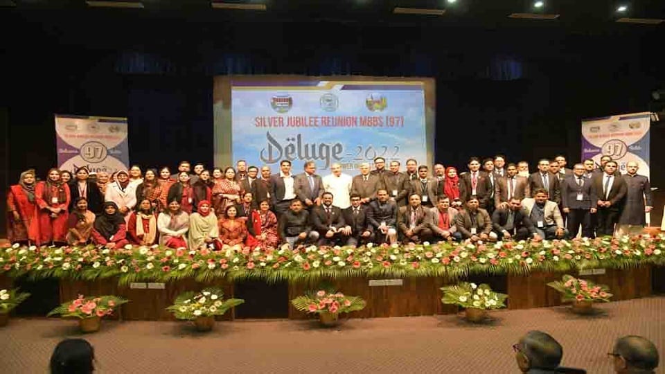 AMU MBBS 1997 batch alumni celebrate silver jubilee re-union at JNMC