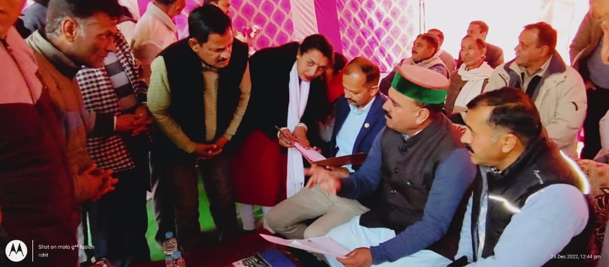 Officers and employees should be gentle with the public: Lakhanpal