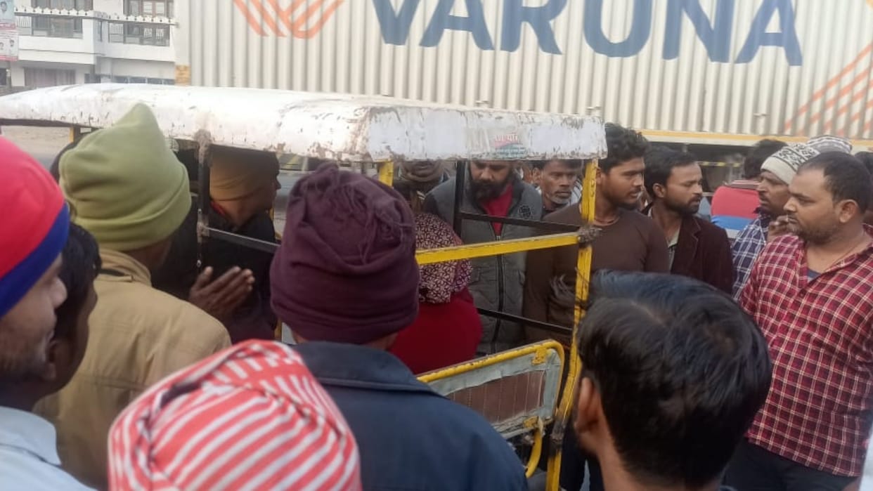 A 4 years old died during fight between husband and wife in Sitapur.