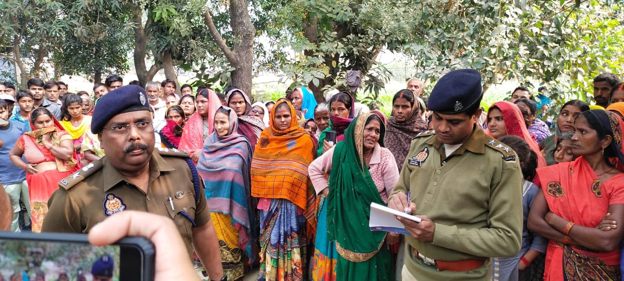 Double murder in Hanswar Thana kshetra in Ambedkar Nagar.