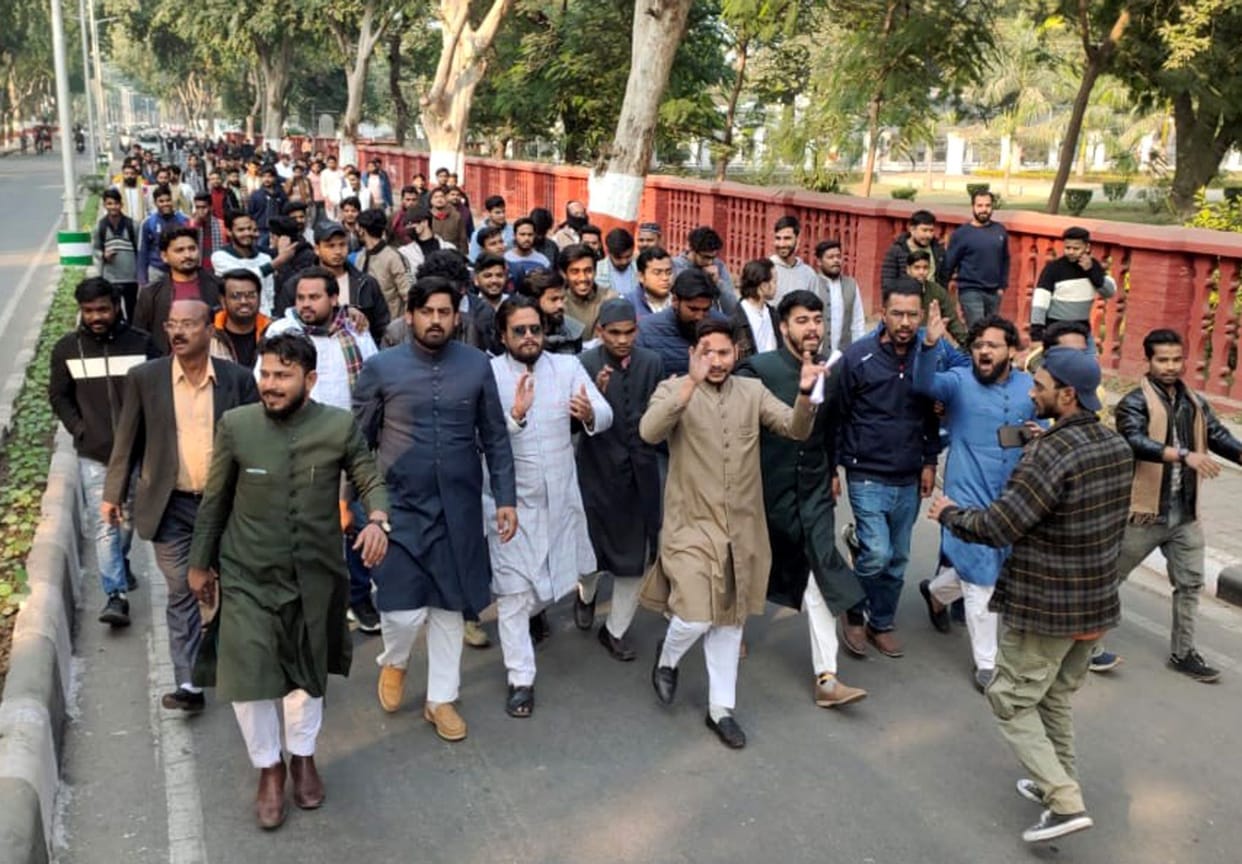 Students march against liquor party at AMU Old Boys Lodge