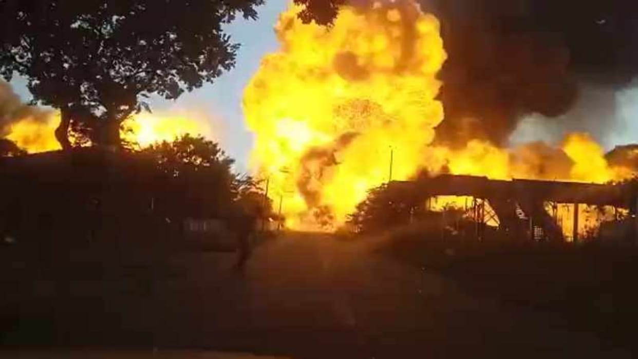 nine killed in South Africa after gas tanker explodes