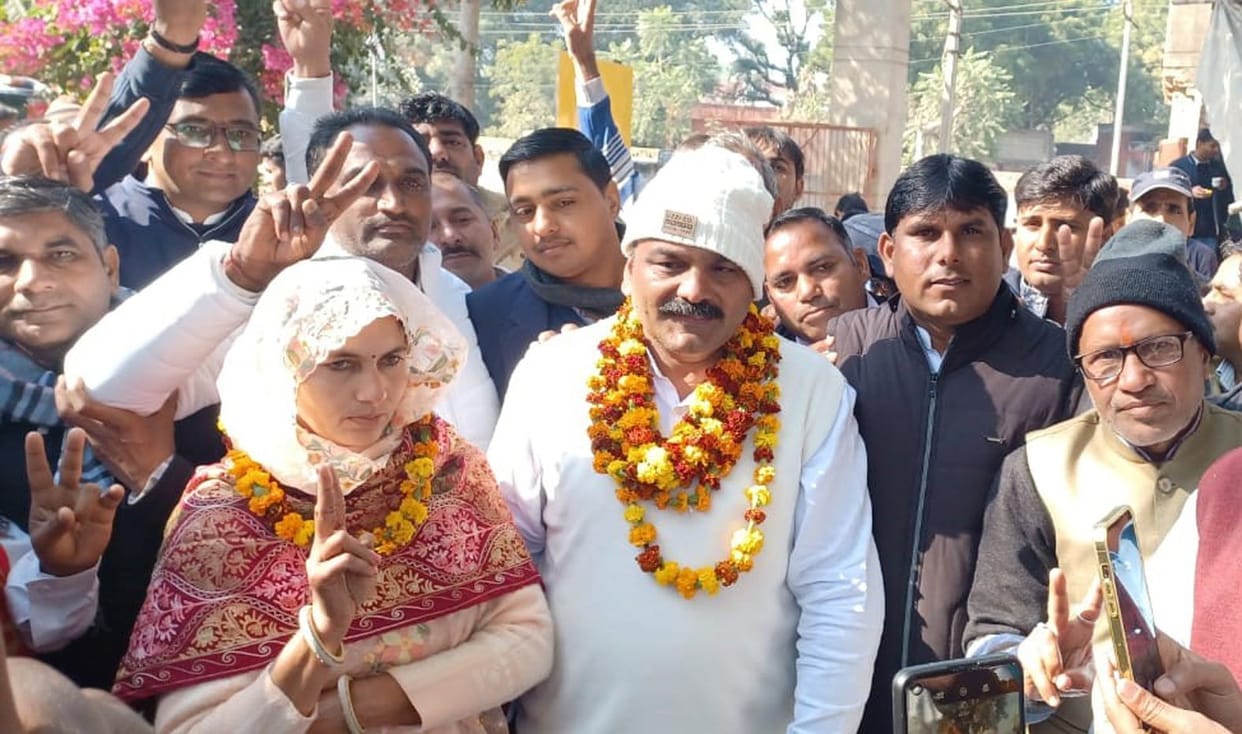 In Loharu, Darshana was elected head, Laxminarayan became deputy head