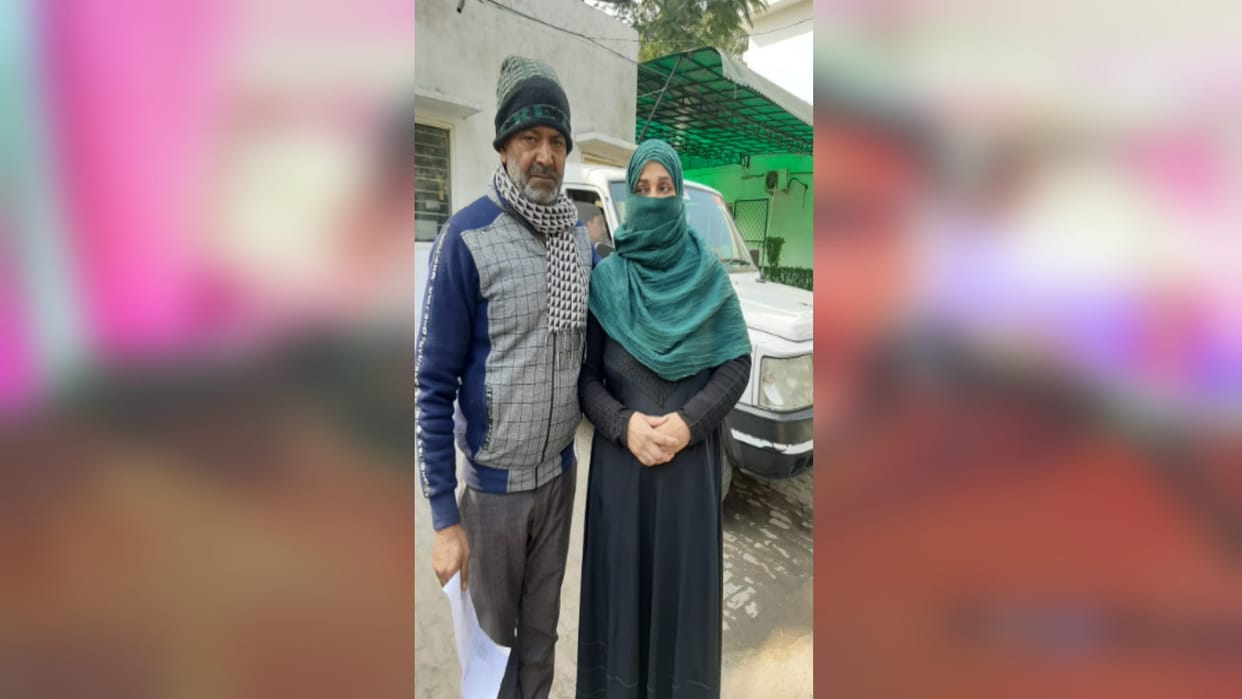 Meerut: Husband and wife has demanded action to SSP after accused are threatening to kill the second son