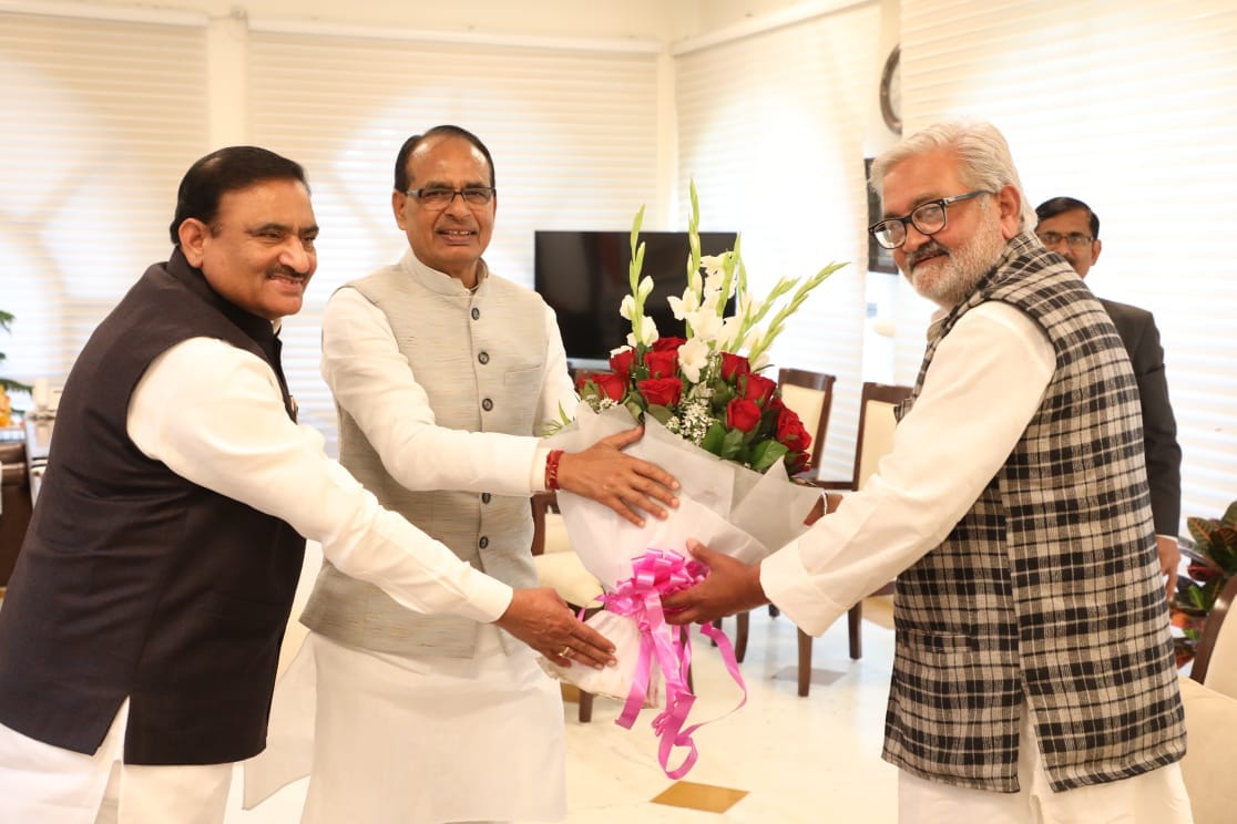 MP News: Big blow to Congress in Sagar, former MLA from Deori Brij Bihari Patria joins BJP