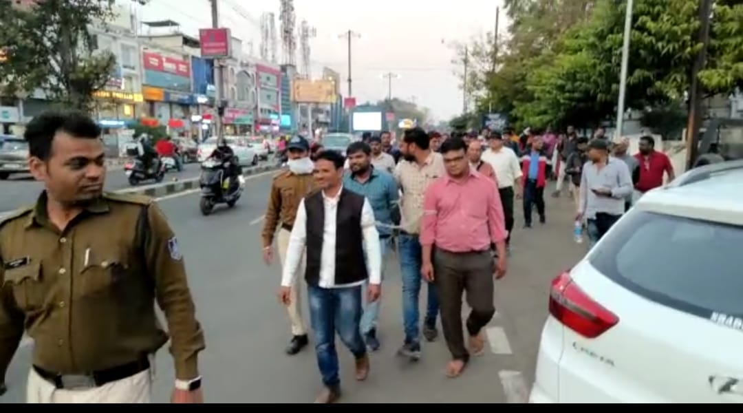 Bhopal News: Health minister surrounded by striking contract workers in Jaypee Hospital, 8 sent to jail