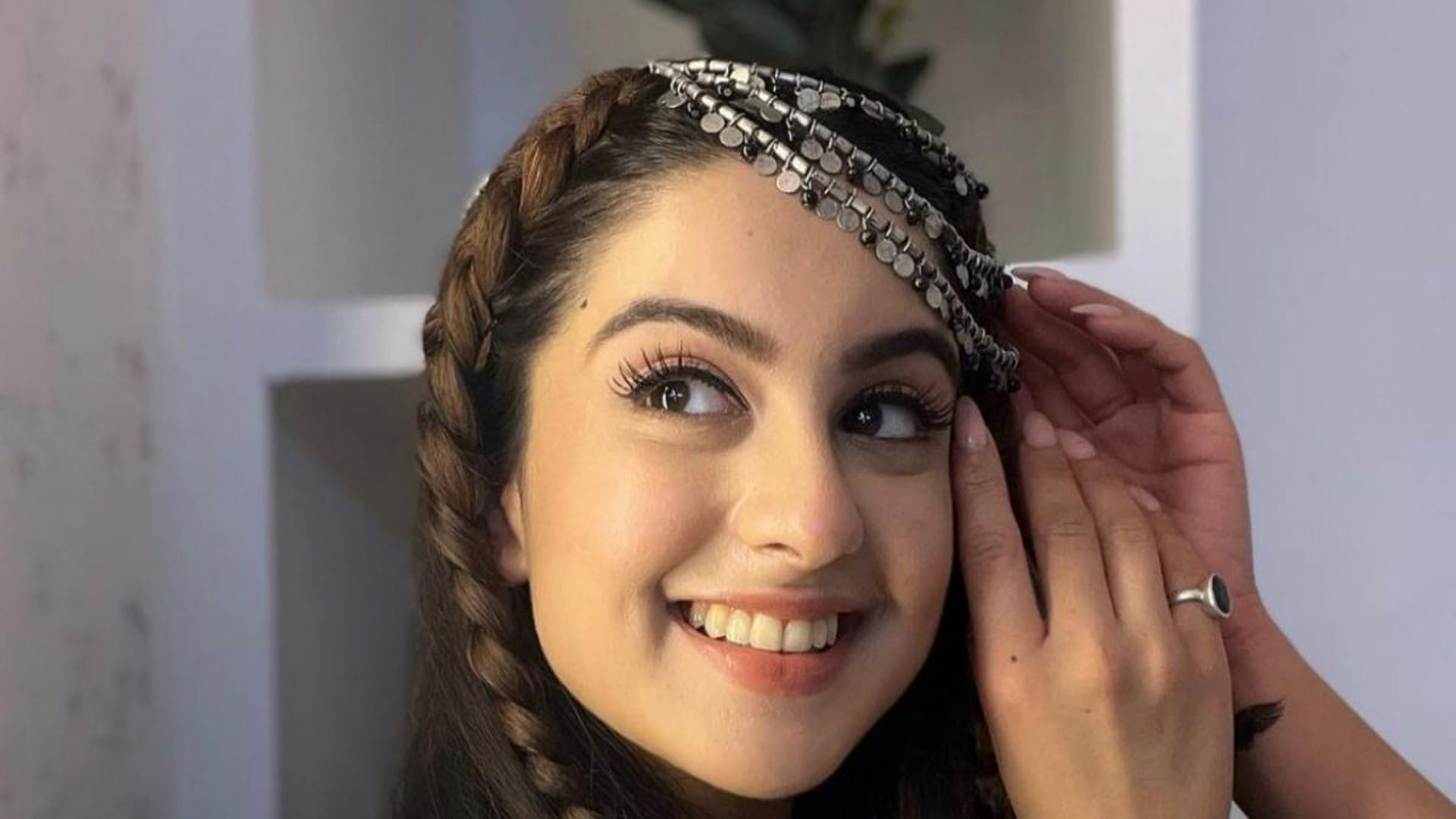 tunisha sharma birthday know about her love affair with sheezan khan life death unknown facts