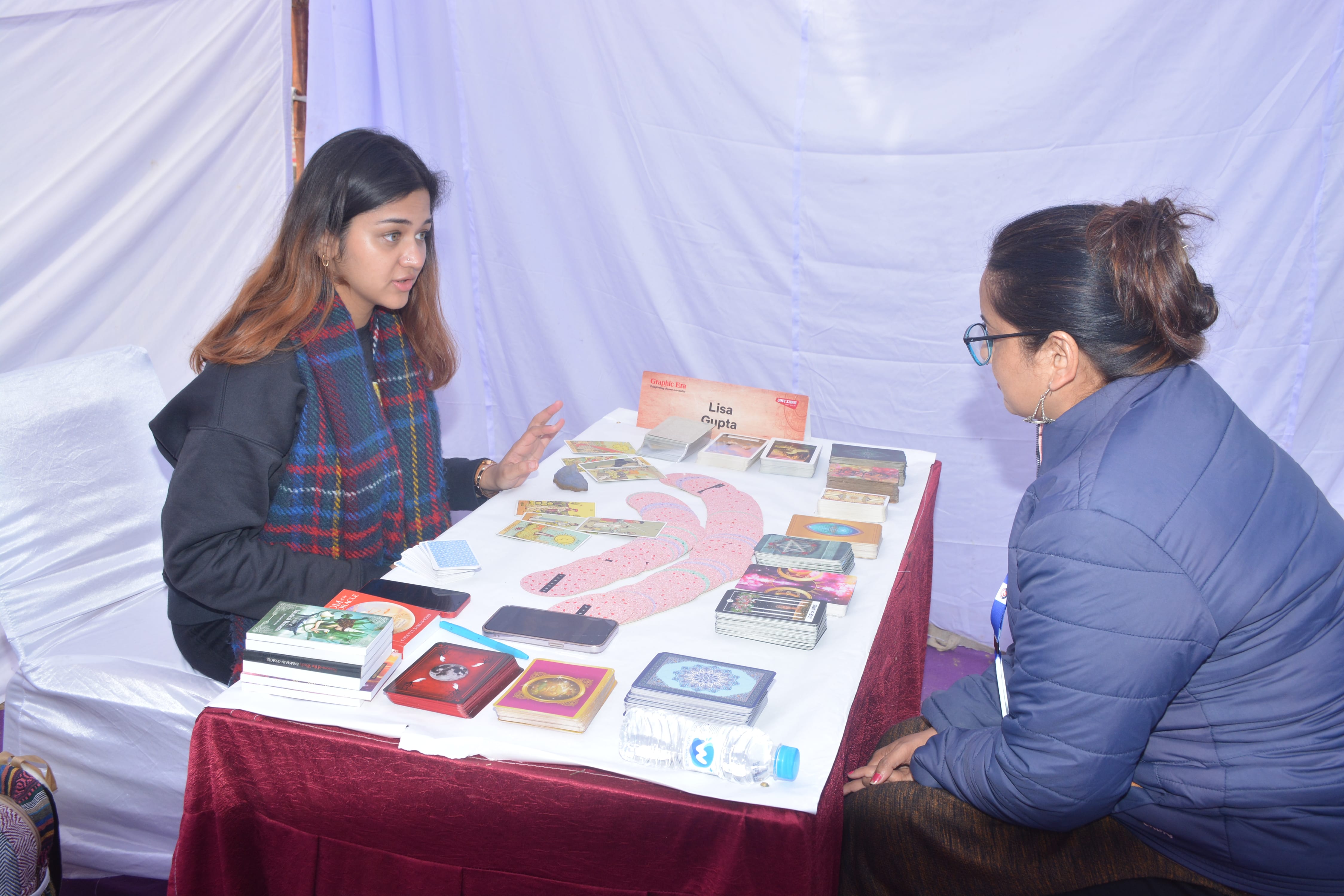 Amar Ujala Jyotish Mahakumbh 2022 public Crowd for question to astrologer for their future