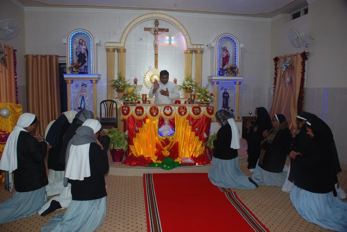 Remembered Lord Jesus by praying on Christmas