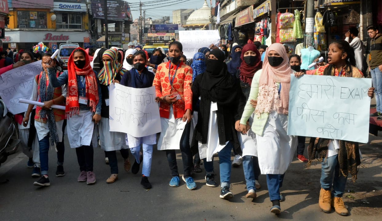 Girl students upset over fee hike, jammed