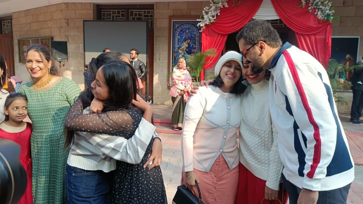 Christmas celebrated in Indore, prayers in churches, people arrived wearing masks