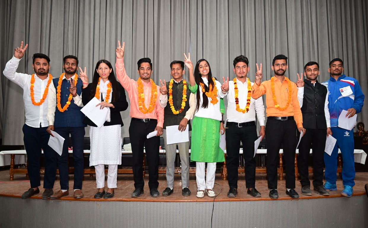 Rashmi created history in MBPG, government formed by independents