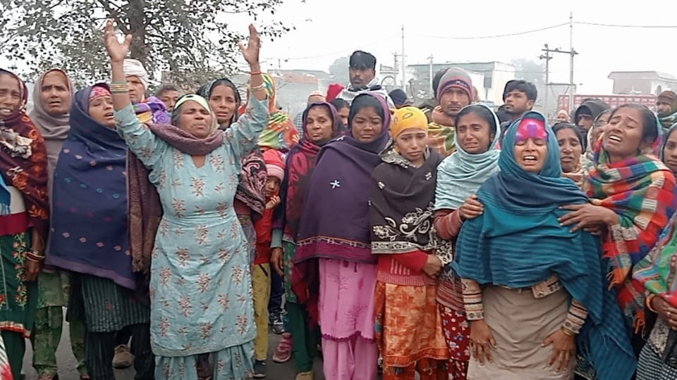 Family of Man who found dead blocked Gharaunda-Kalhedi road
