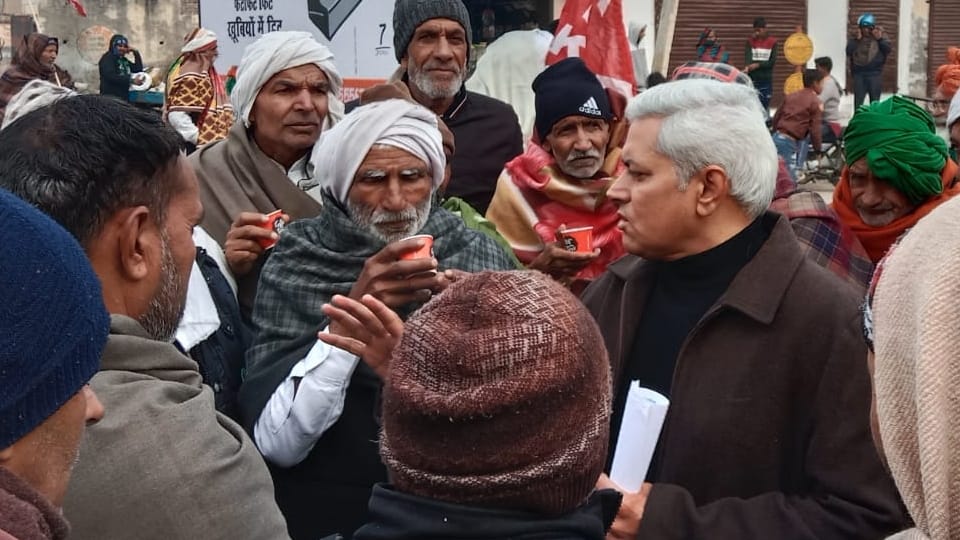 Farmers of BKU Tikait Group Blocked Karnal Road