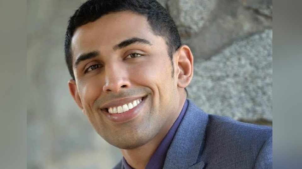 Mikey Hothi becomes first Sikh mayor in California