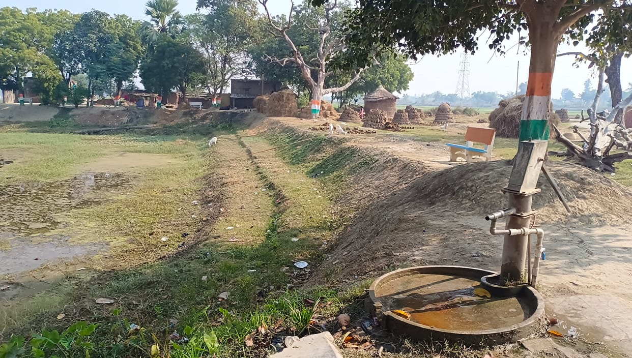Amrit Sarovar hangs due to lack of budget, half-incomplete work done in many places ..