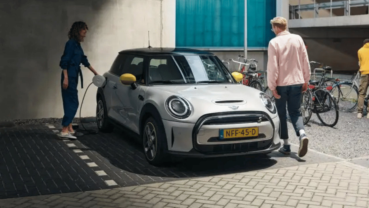British luxury car maker Mini officially reveals some technical details of upcoming new Cooper Electric