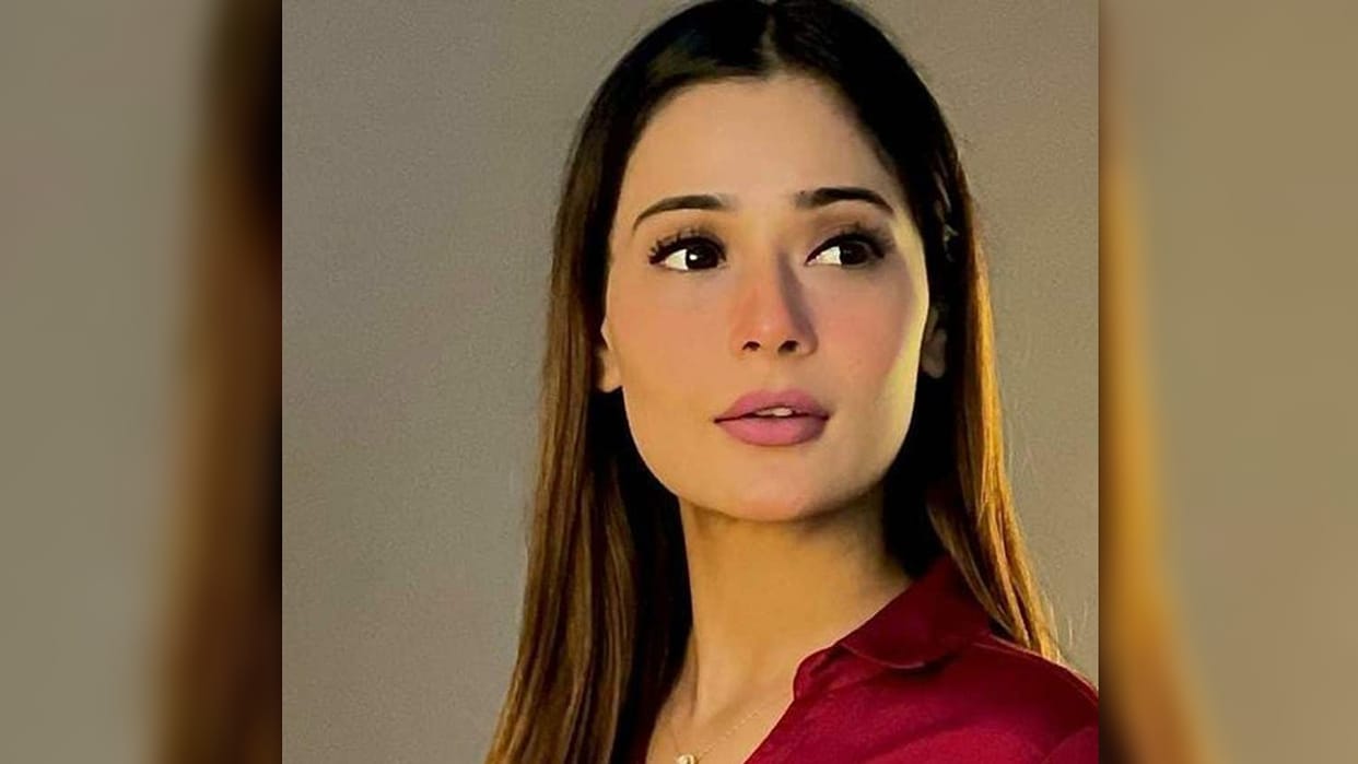 Tunisha Sharma Suicide case Sara Khan Post a note take a dig into rumored boyfriend Sheezan Mohammed khan
