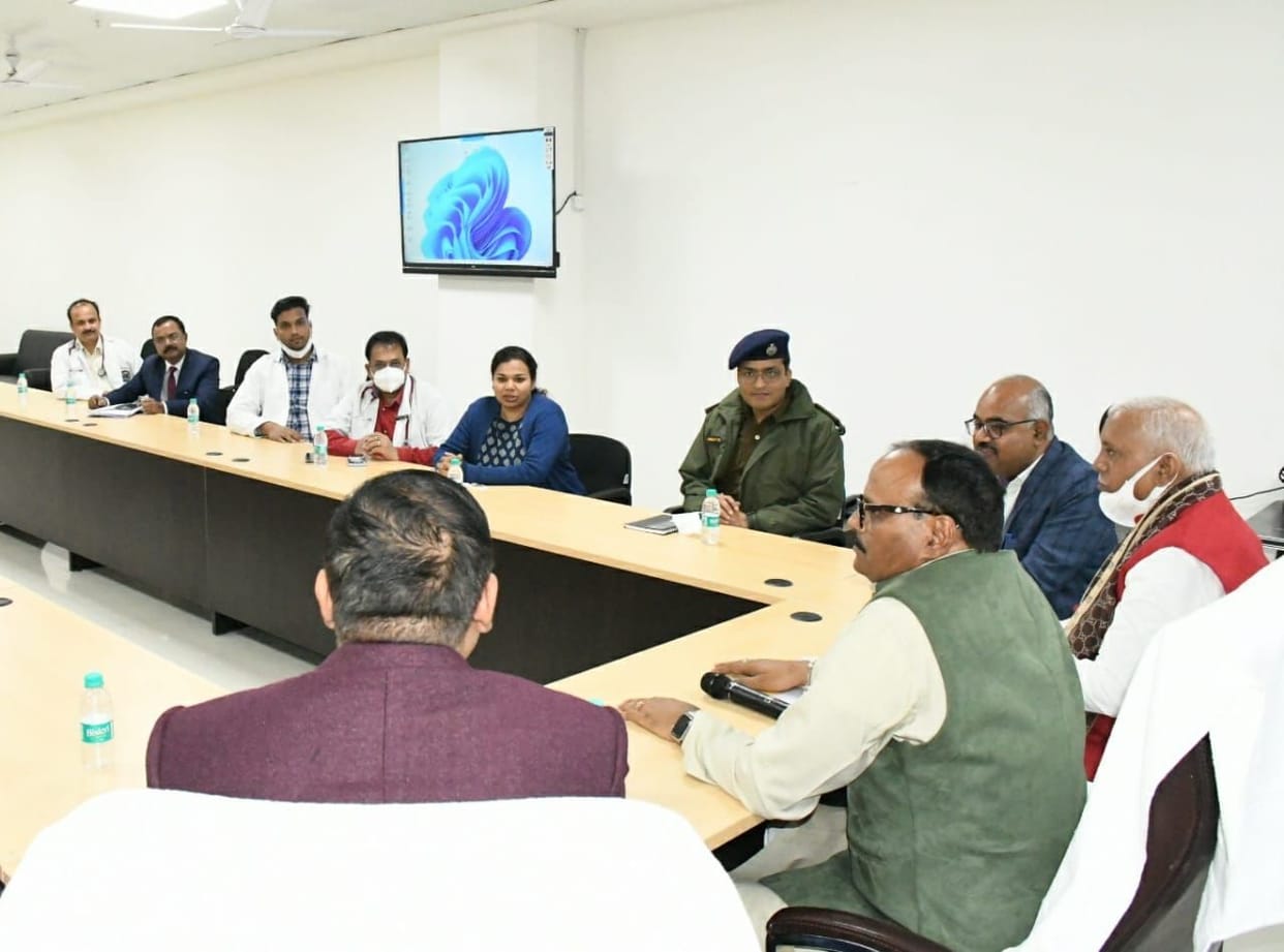 dypty cm taken meeting about  covid