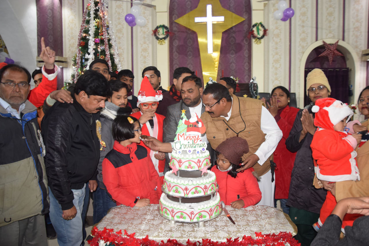 Birthday of Lord Jesus caught on camera in Aligarh