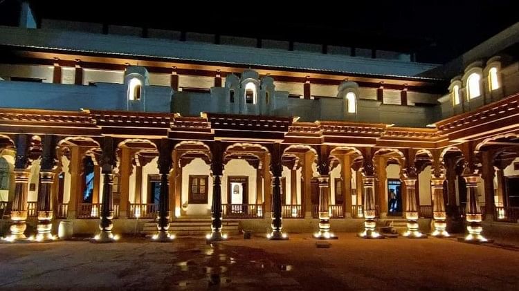 Indore News:35 करोड़ रुपये में लौटा राजवाड़ा, गोपाल मंदिर और गांधी हॉल का राजसी वैभव, देखिये तस्वीरें - Gandhi Hall Of Indore Returned In 35 Crores, The Majestic Splendor Of Rajwada, Now