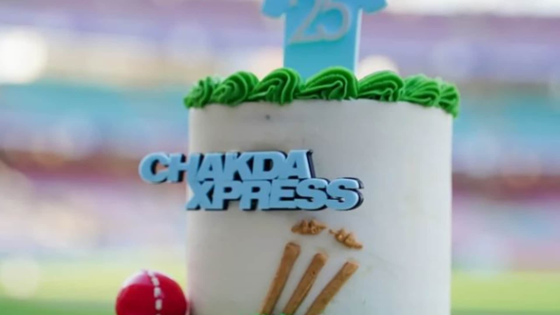 Anushka Sharma Wraps up chakda express shooting cuts cake with Jhulan Goswami on the sets of film