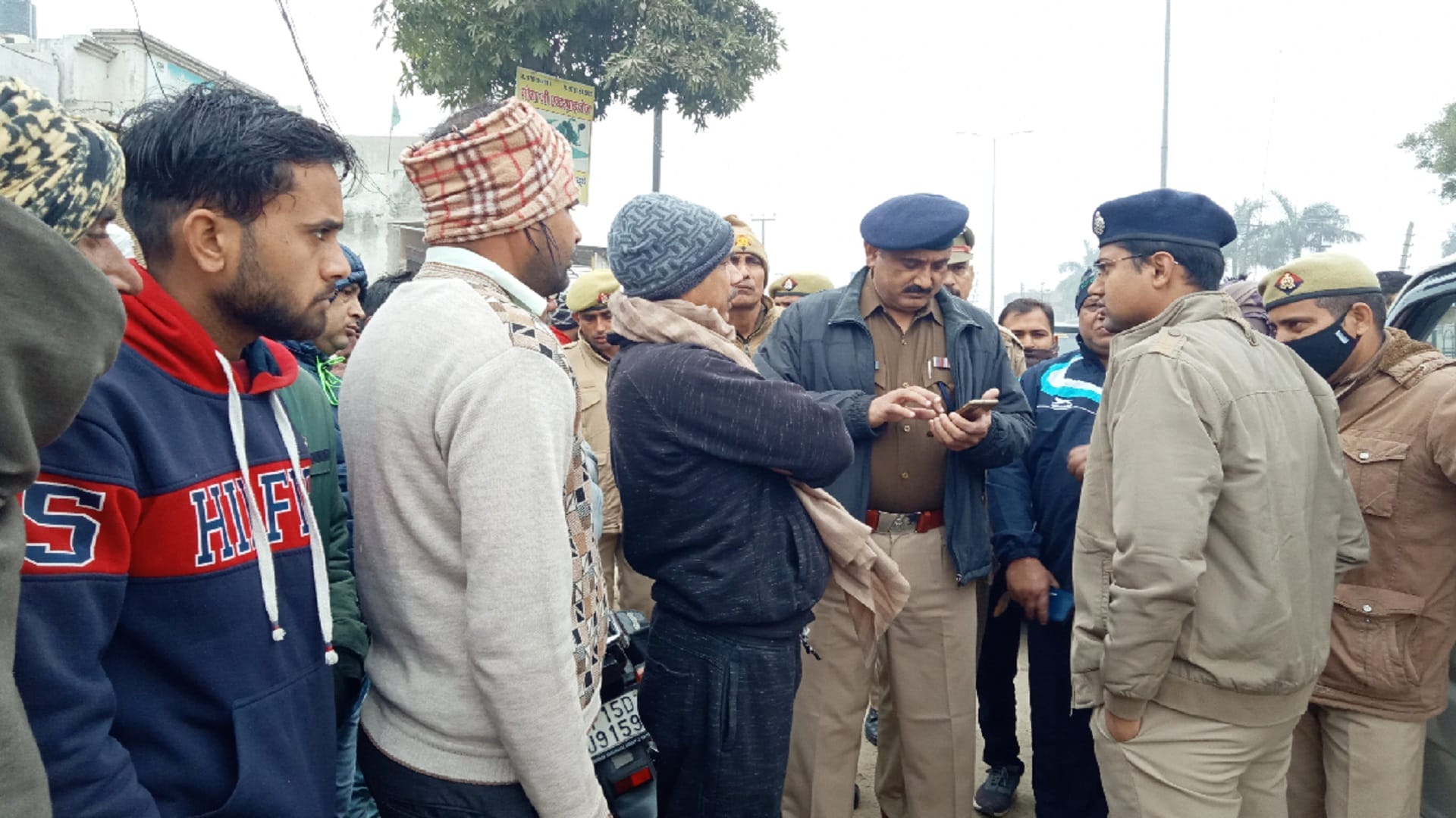 Two brothers died in Meerut and Vikas and Kamini had a love marriage eight months ago