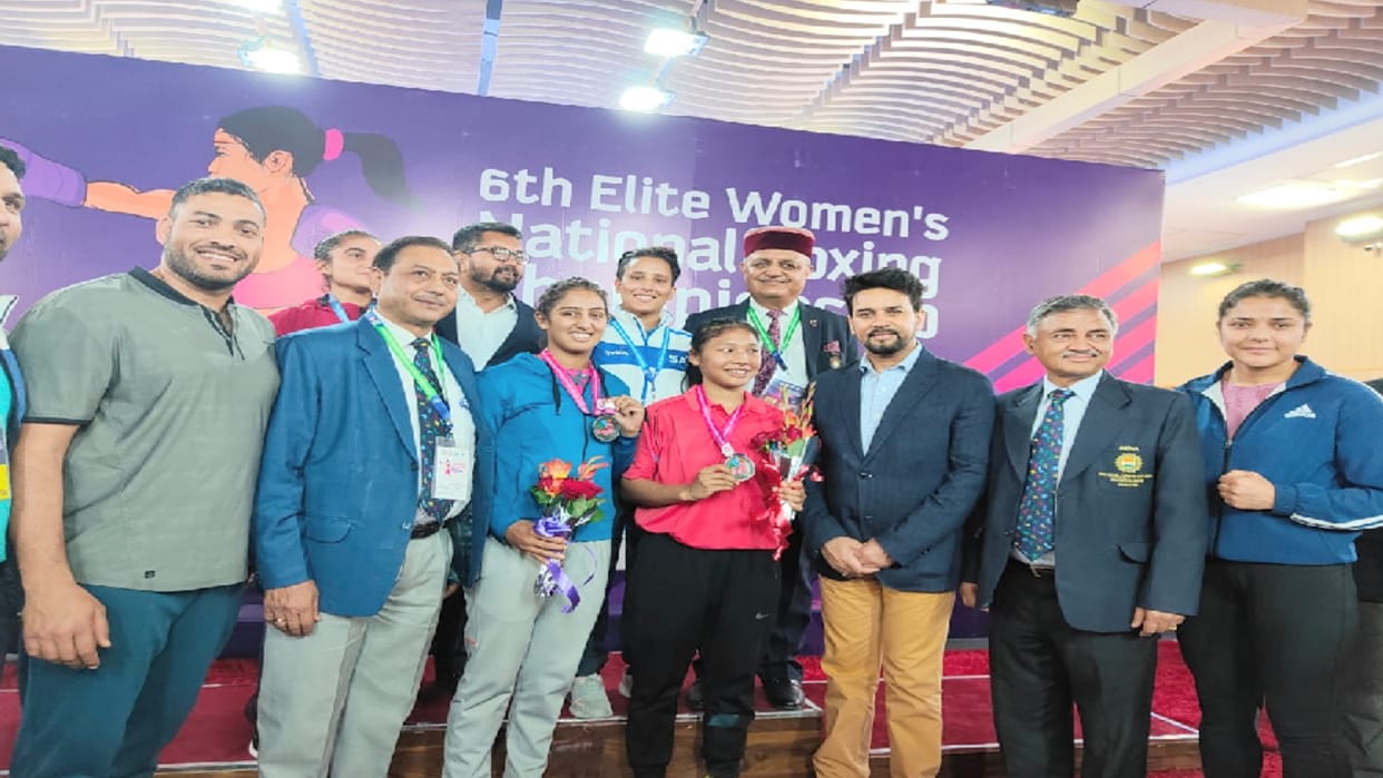 Boxer Sunita and Vanshika of Himachal won silver medal