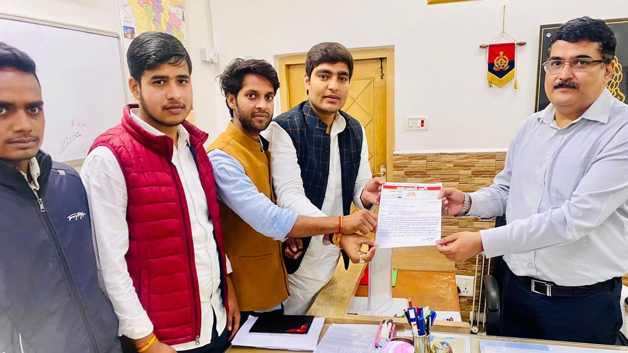 Allahabad University Students meet Police Commissioner for withdrawal of cases