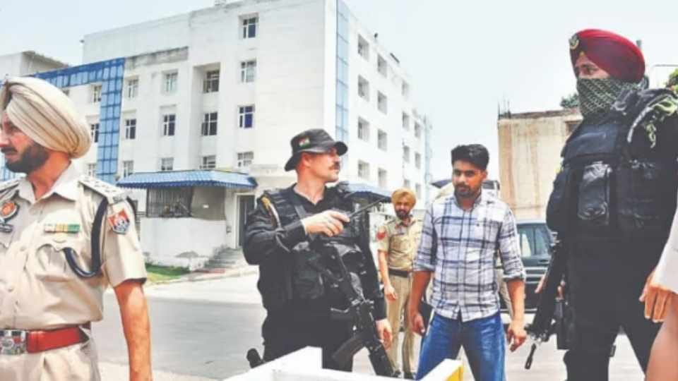 Security beefed up at all police and military buildings in Punjab