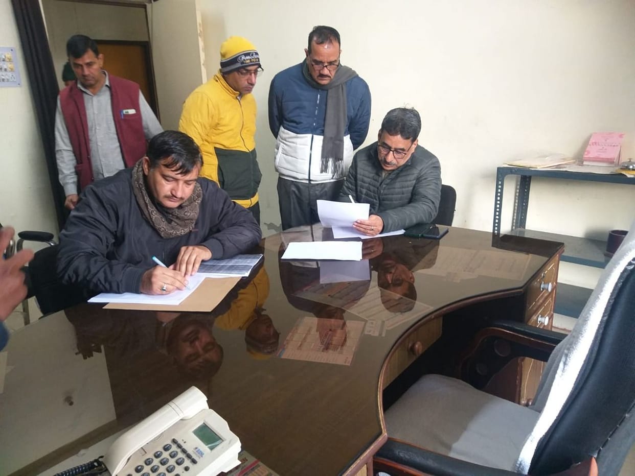 Investigator Satyavan and Saroj missing from office