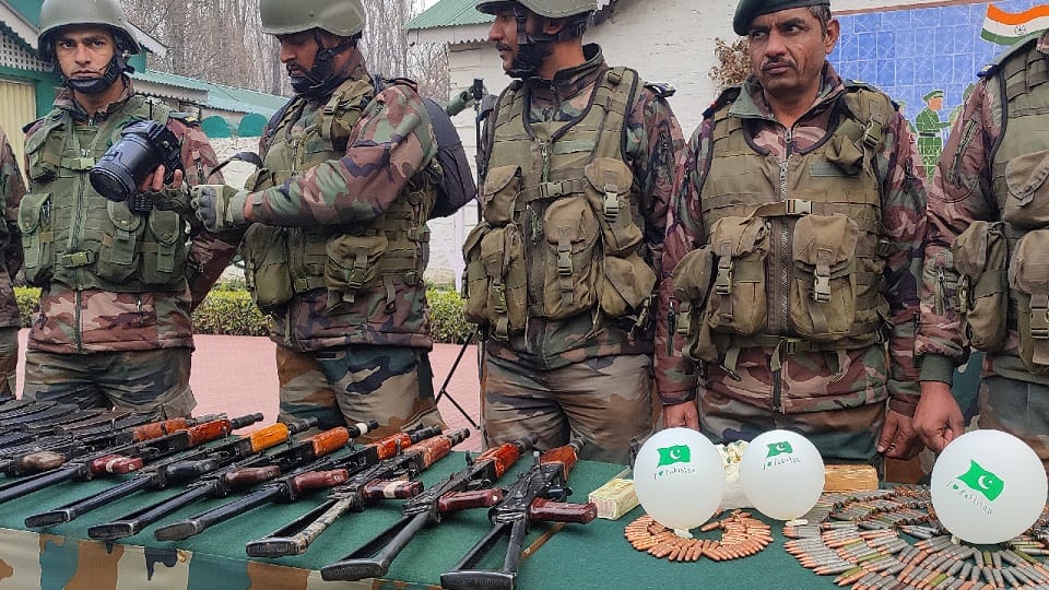 Jammu Kashmir: Deadly weapons used in war found in Uri, Pakistani balloons found first time valley