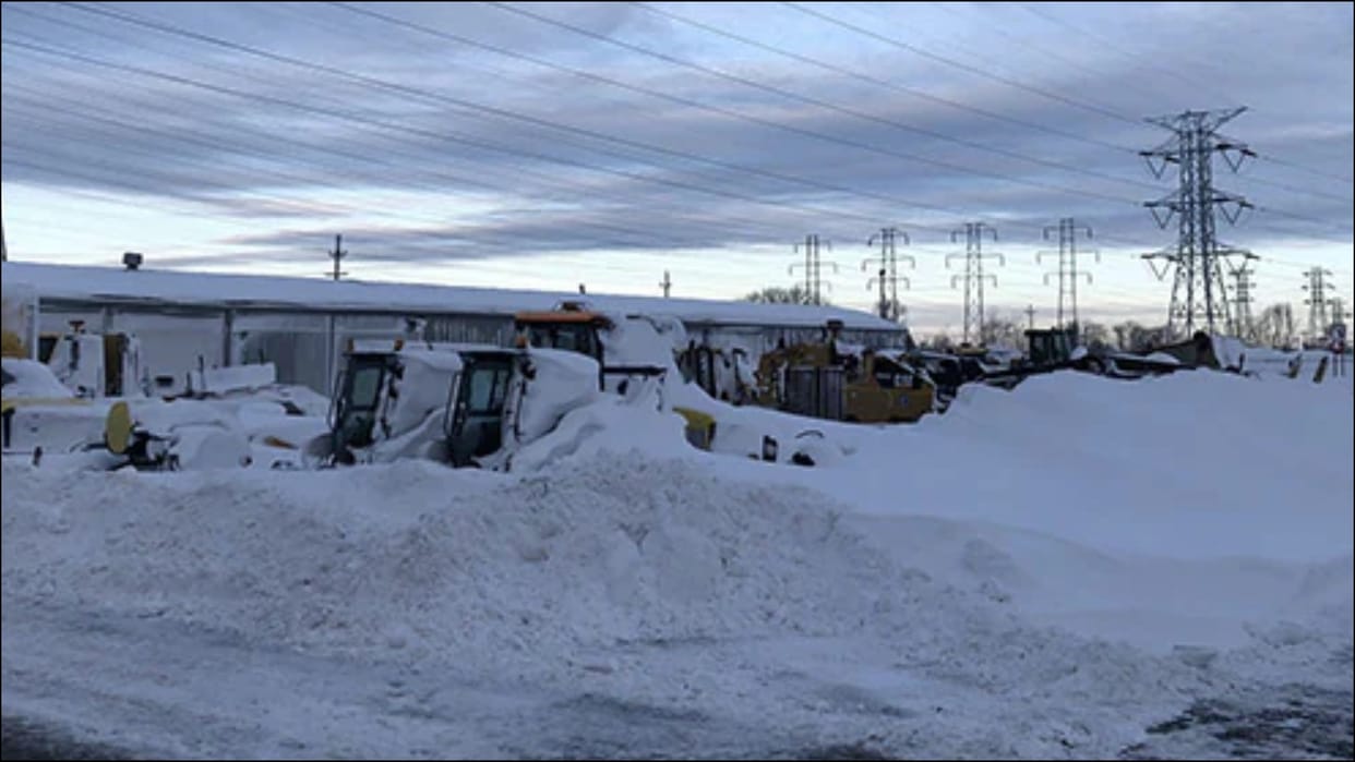 US Winter storm Man frozen to death in snow on his birthday in Buffalo new york
