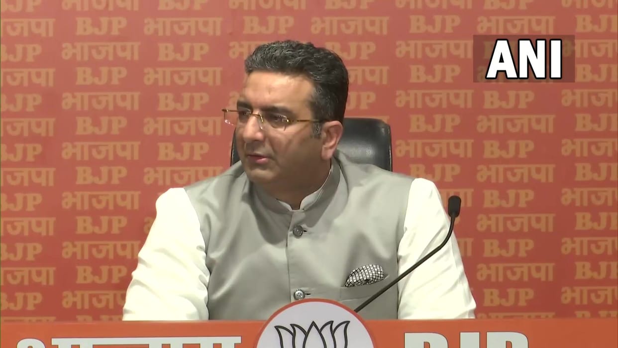 BJP Spoke person G Bhatia accused Congress to grabbing land of Farmers in Rajasthan