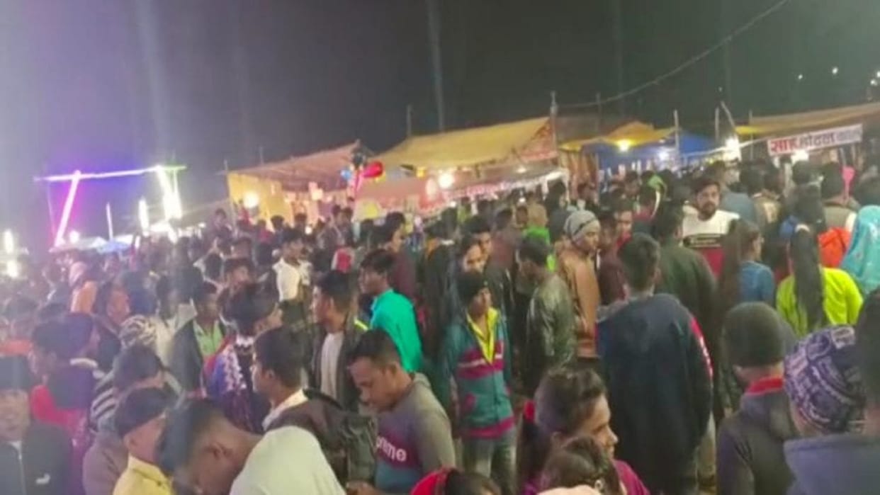 shopkeeper stabbed in christmas fair in chhattisgarh sakti