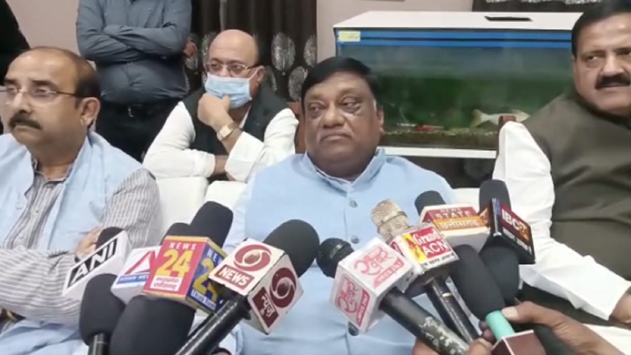 oposition leader argets cm bhupesh on rising crimes in chhattisgarh