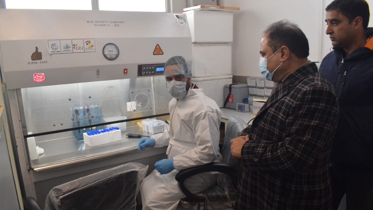 Mock drill in major hospitals across Jammu Kashmir for preparations before the fourth wave of Corona