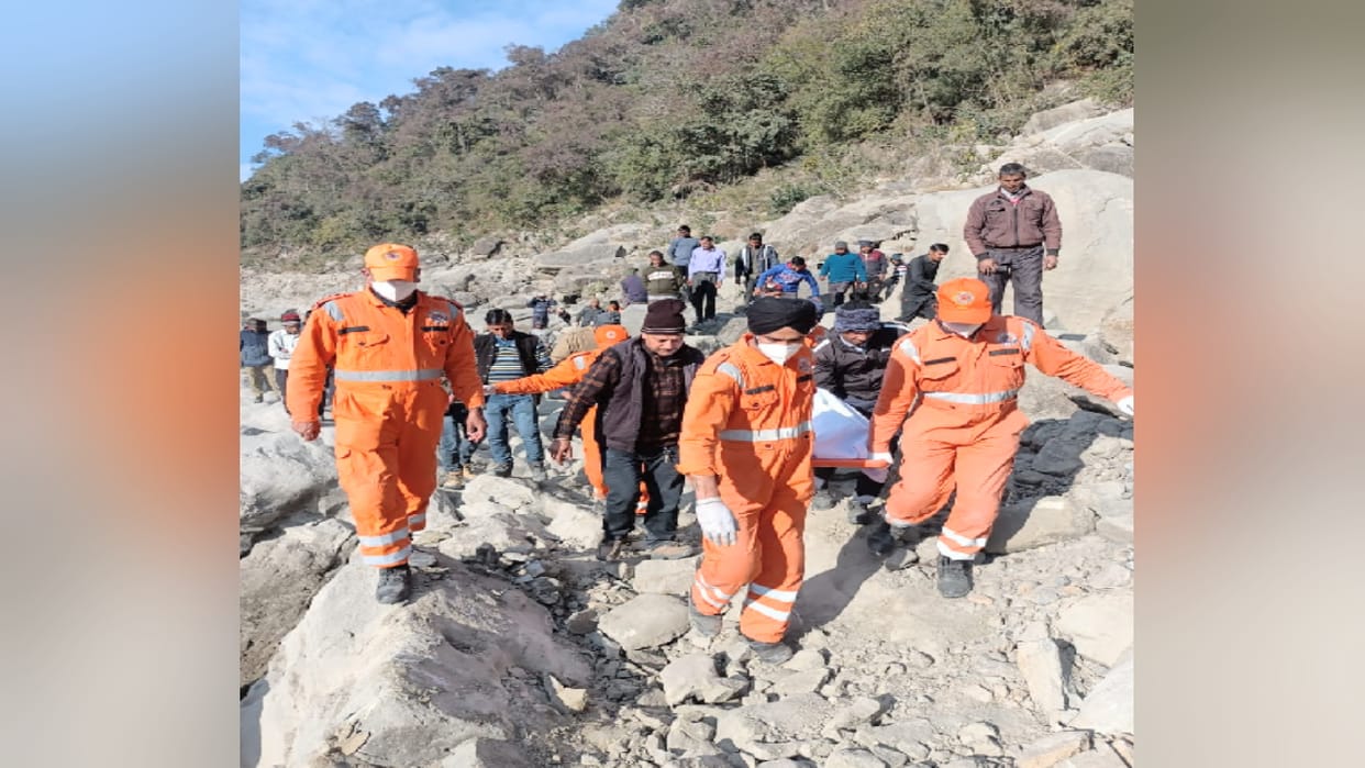 Dead bodies of laborers drowned in Dhaulasiddh project site found after 48 hours