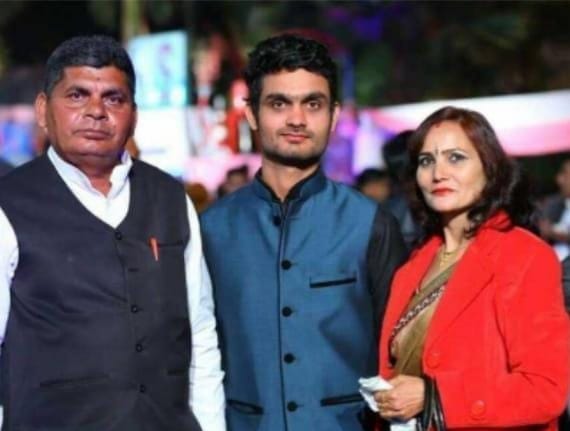 Muzaffarnagar: IPL cricketer Shivam Singhs father WhatsApp hacked and asked for money